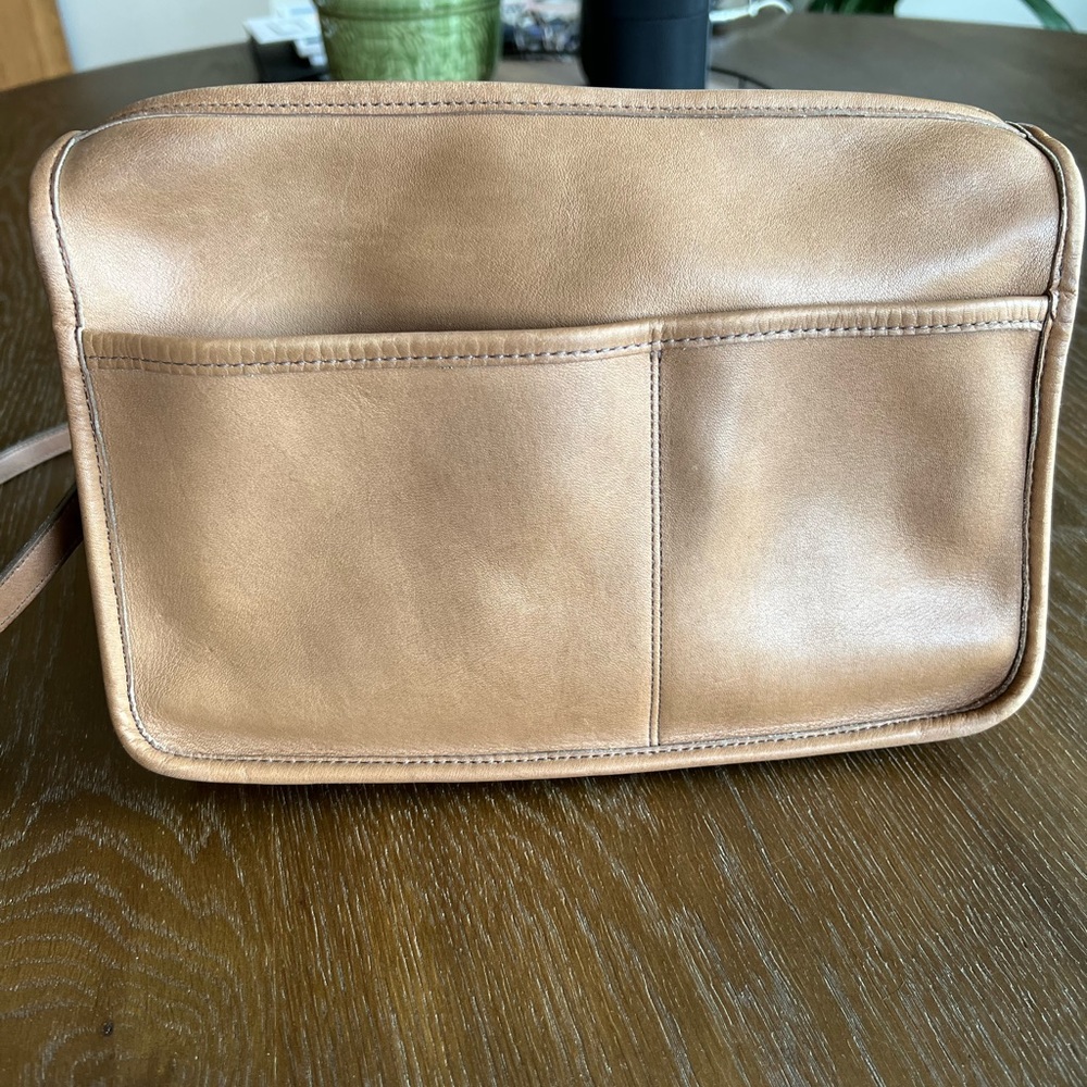 Vintage Coach Companion Leather handbag.